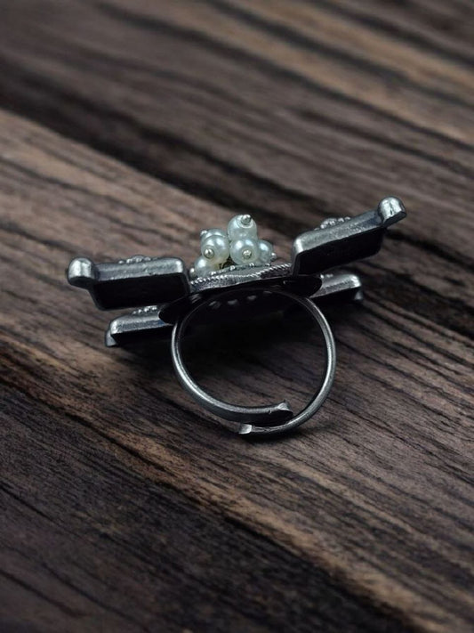 Adjustable ring