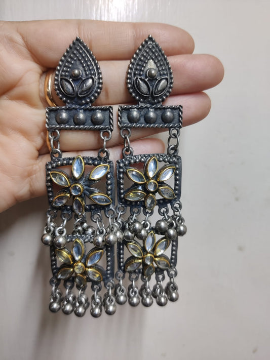 Black polish long earrings