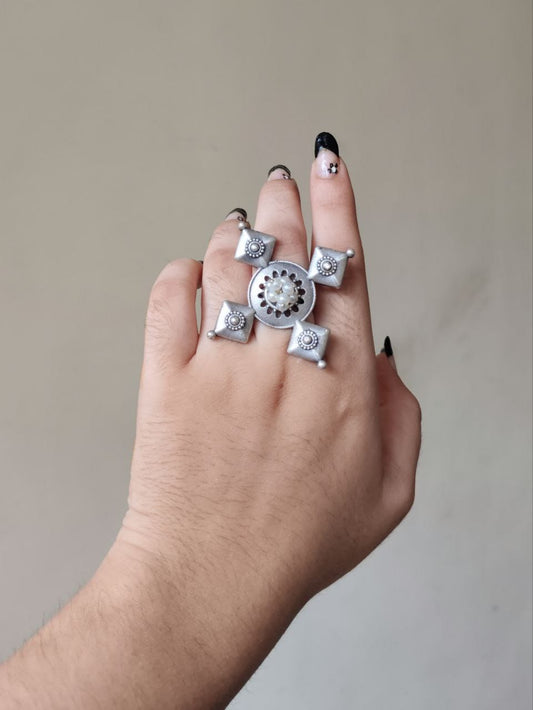 Adjustable ring