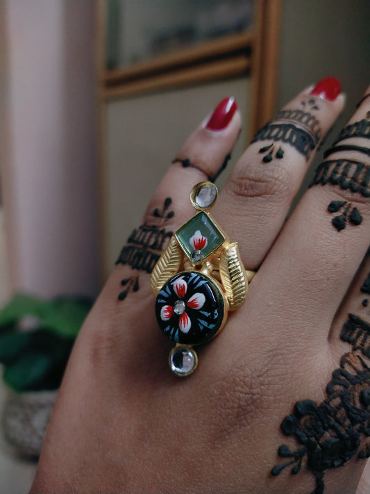 Monalisa stone brass ring