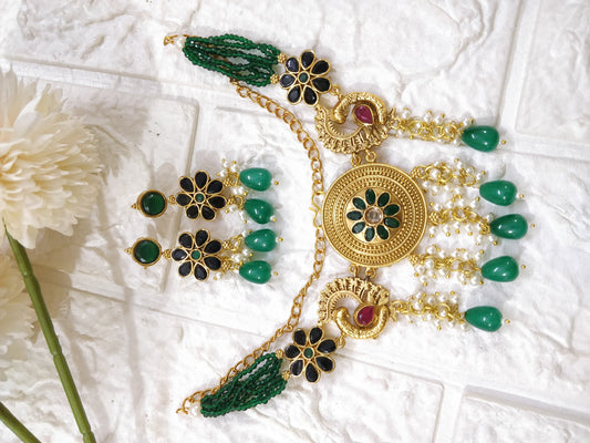 Brass based beautiful neckpiece with cute earrings
